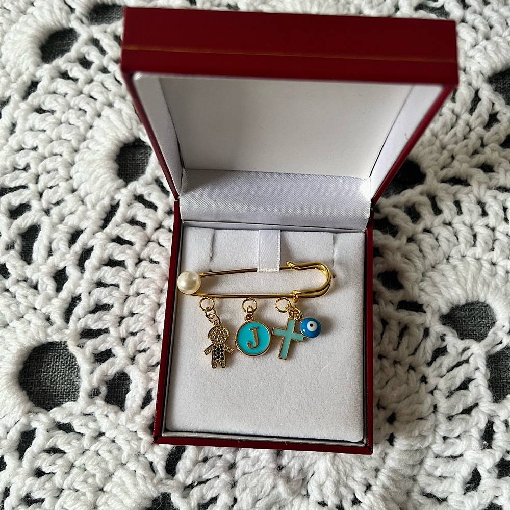 Handmade baby keepsake pin 🧷🧿